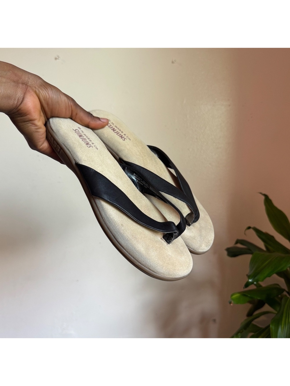 GH Bass minimaliste Thong Leather Sandals US 8